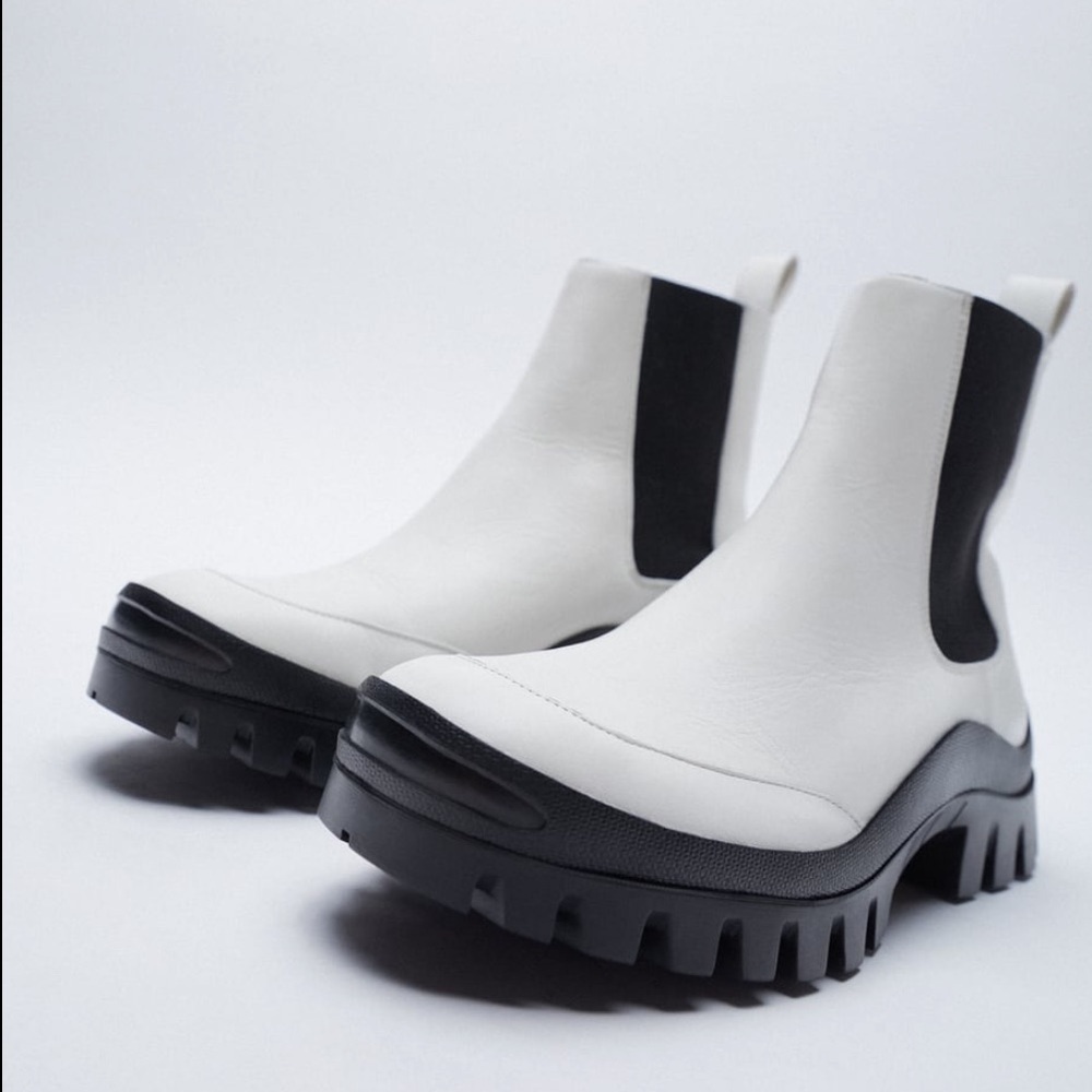 ZARA BNWT Low Heel Vibram Sole Leather Ankle Boots